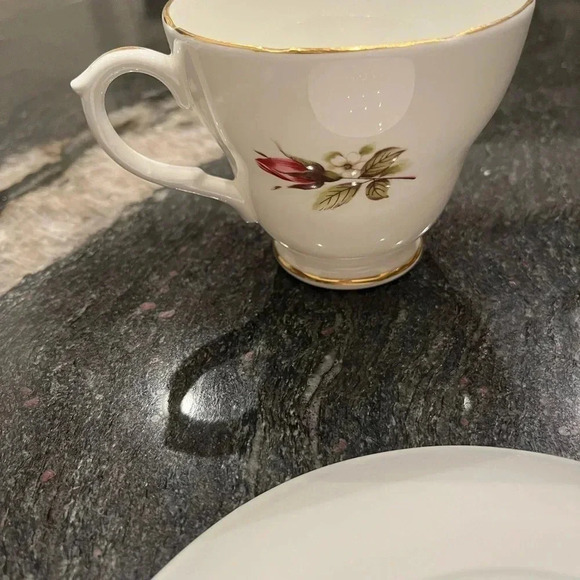 Duchess Bone China -vintage teacup and saucer - Picture 6 of 9